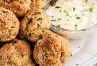 Cheddar Bay-Style Sausage Balls Recipe for Parties and Snacks