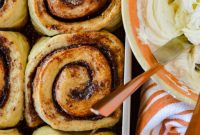 Perfect Homemade Cinnamon Rolls Recipe for Soft, Gooey Swirls