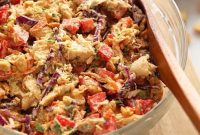 Zesty Thai Chicken Salad Recipe with Crunchy Veggies and Herbs