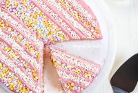 Moist Single-Layer Vanilla Bean Cake Recipe