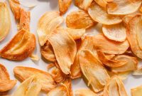 Crispy Garlic Chips Recipe: Homemade Thin Garlic Crisps