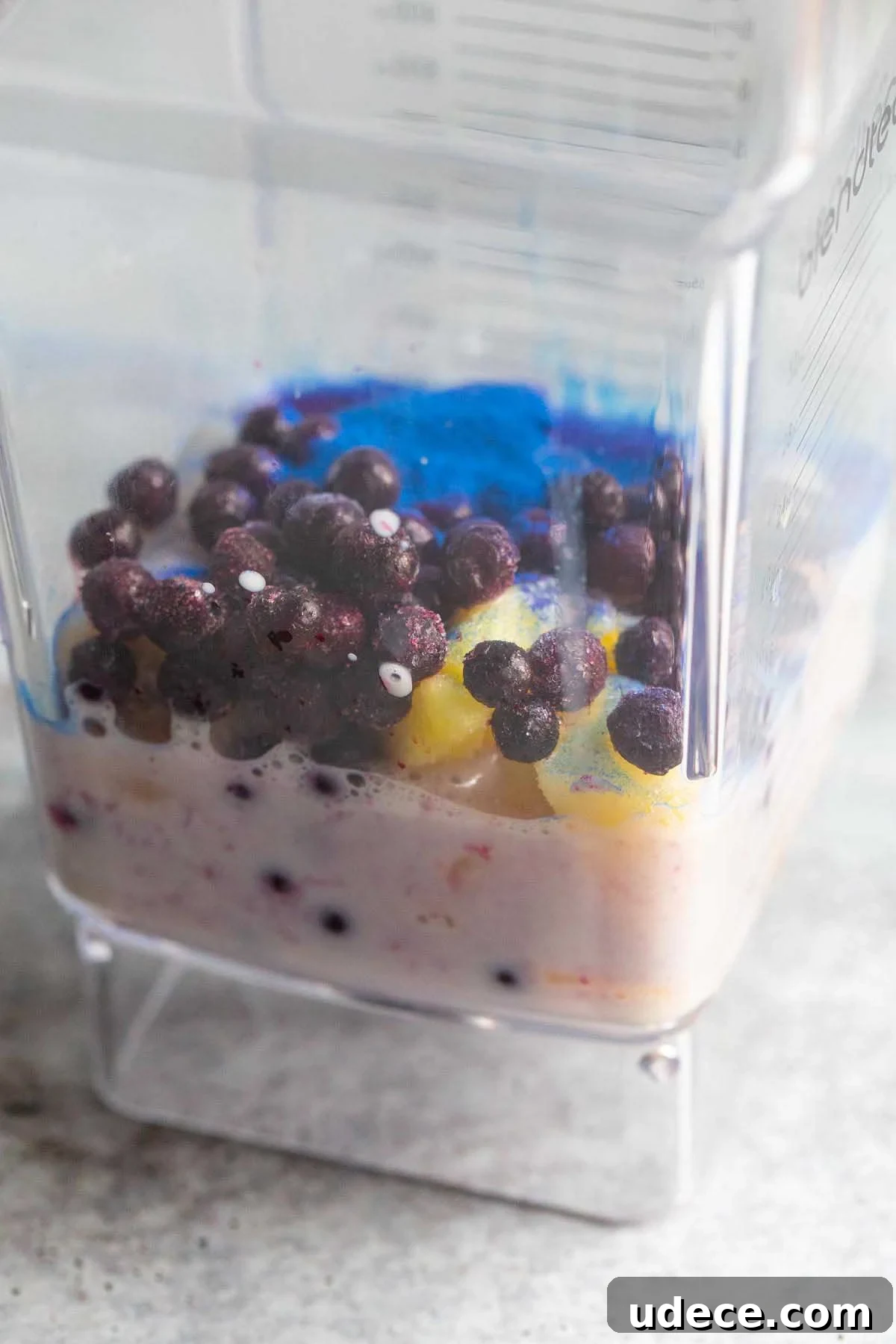 Blue Spirulina Smoothie Recipe for Energy and Glow 4 smoothie ingredients