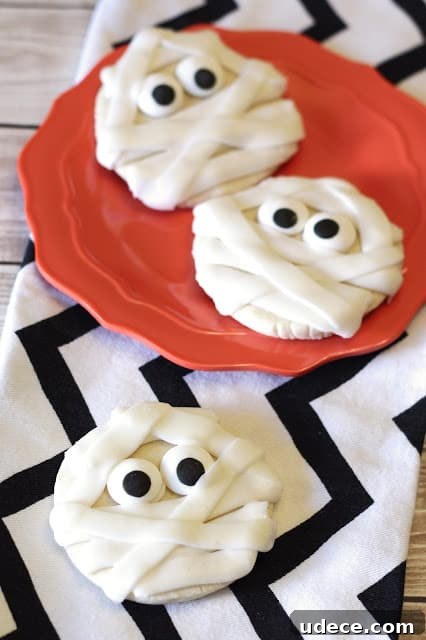 mummy cookies for halloween