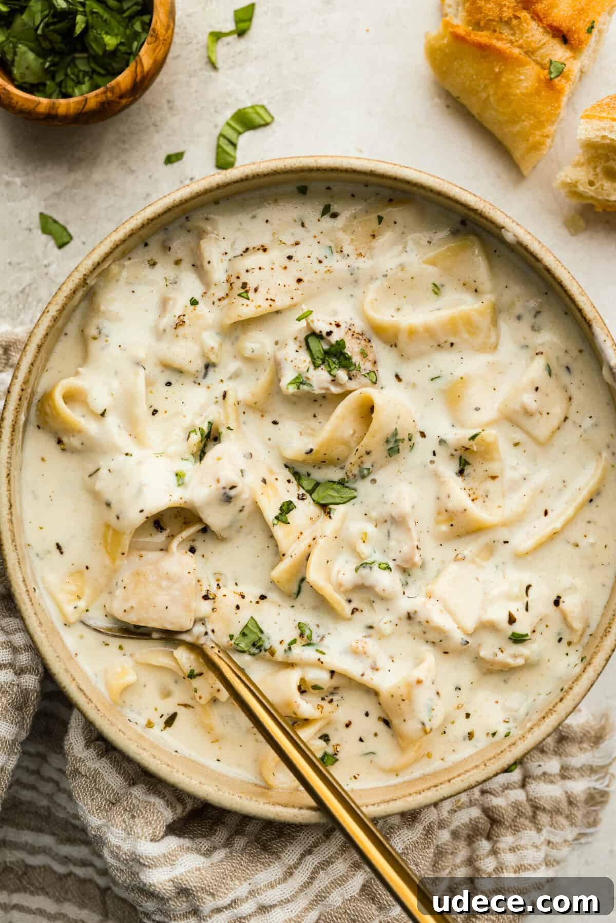 Creamy Baked Chicken Alfredo Pasta Casserole Recipe 10 img 160856 12