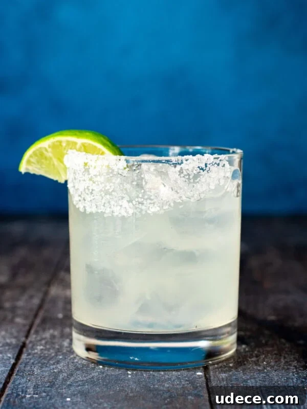 Tequila Mule Cocktail Recipe: How to Make a Classic Mexican Mule 7 img 1971 6