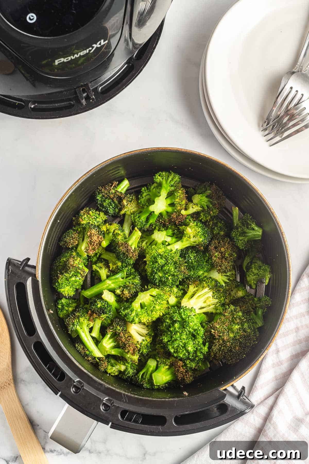 Crispy Air Fryer Broccoli Recipe — Quick Roasted Florets 7 broccoli in the air fryer