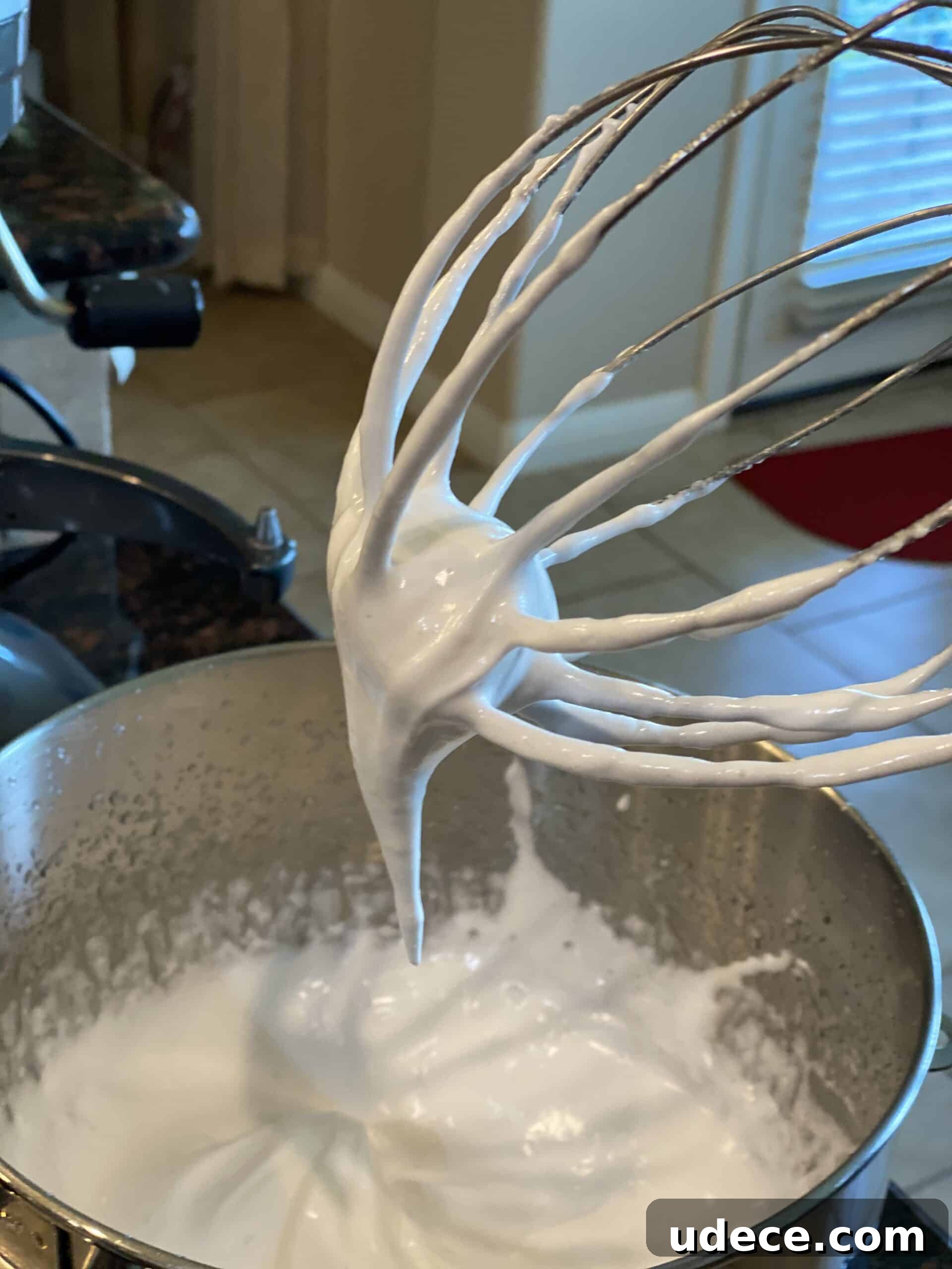3 ingredient Keto Marshmallow Fluff Recipe