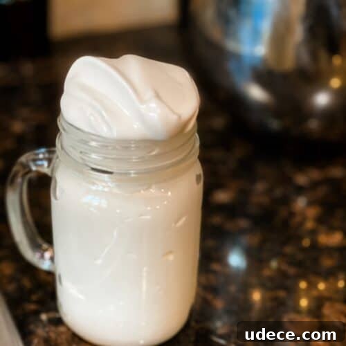 3 Ingredient Keto Marshmallow Fluff Recipe