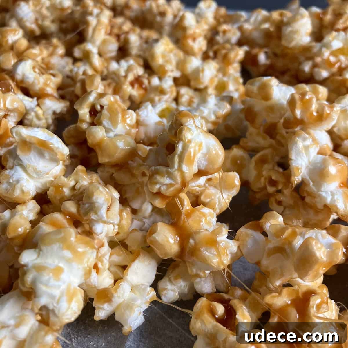 Maple Syrup Popcorn Recipe: How to Make Sweet Maple Popcorn 6 maple syrup popcorn