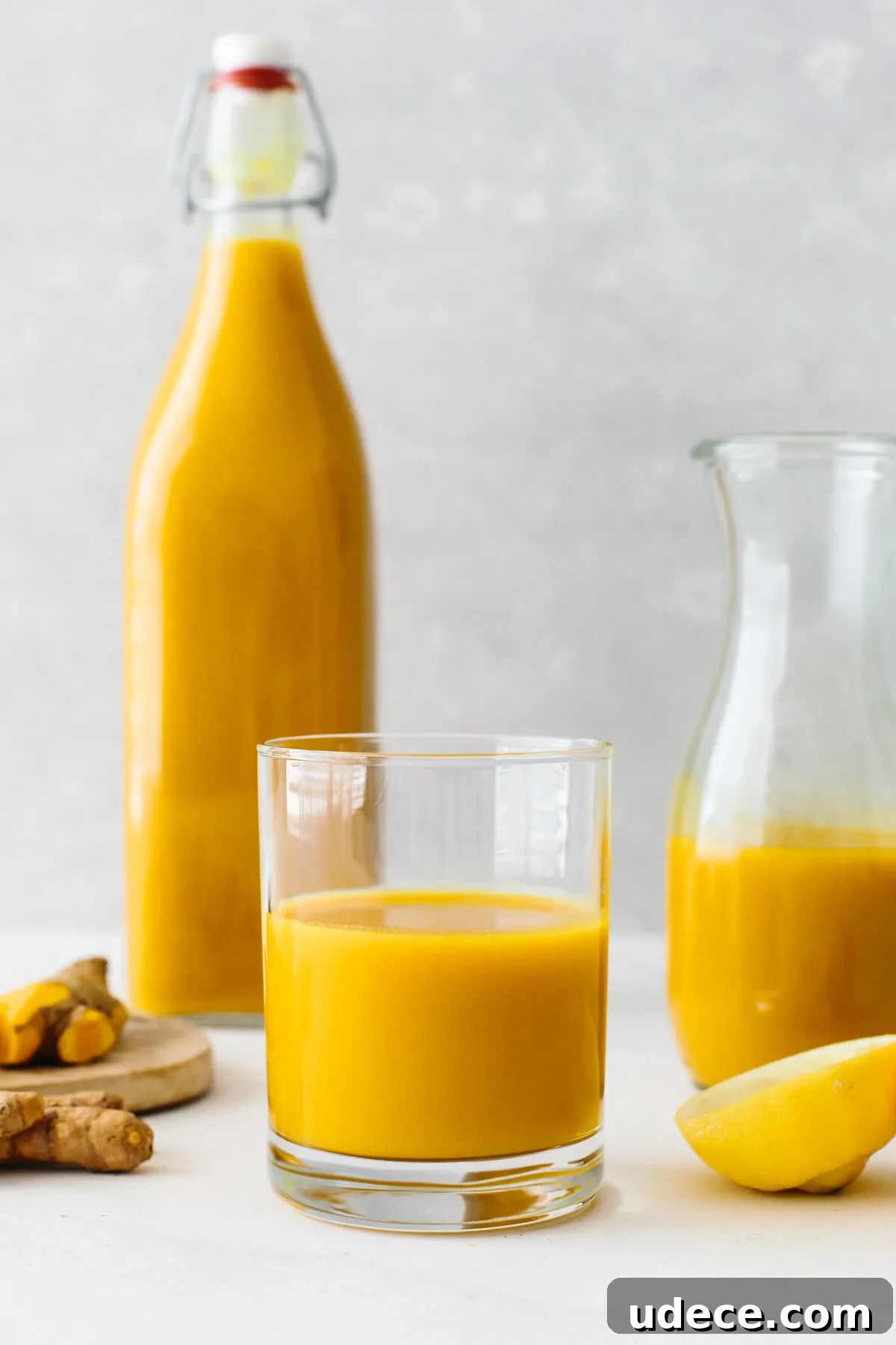 Jamu juice poured into a glass.