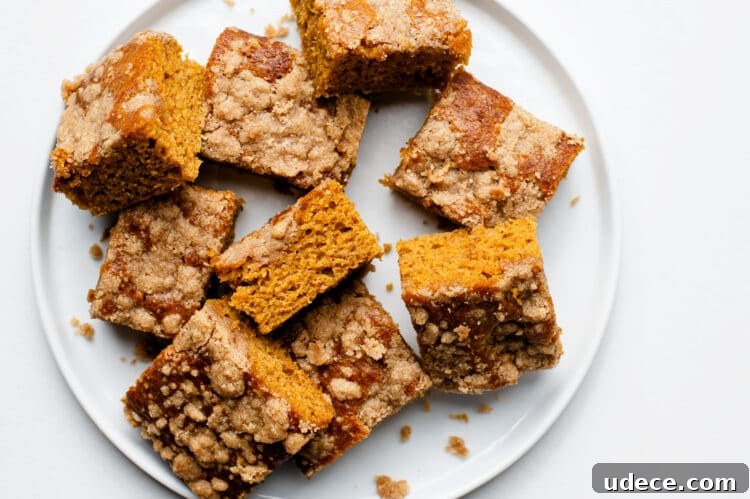 10 Desserts Made with Natural Sweeteners to Satisfy Cravings 3 Our clean-eating pumpkin steusel bars are made using clean ingredients but taste incredibly indulgent.