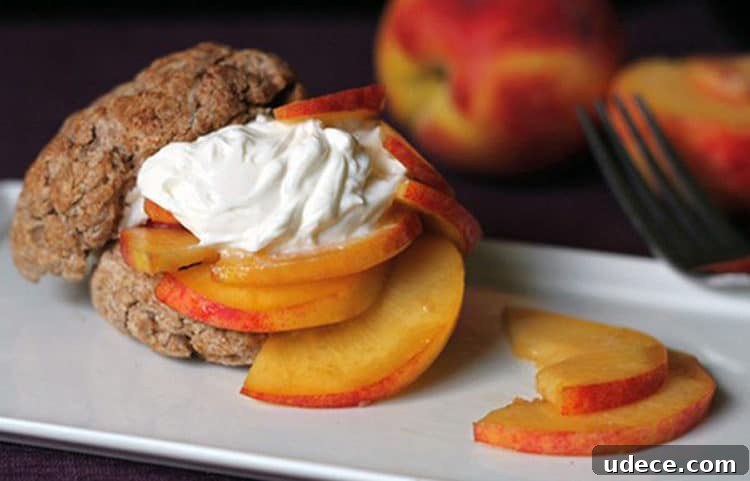 10 Desserts Made with Natural Sweeteners to Satisfy Cravings 10 desserts with natural sweeteners:
Peach Shortcake with a Honey Greek Yogurt Topping