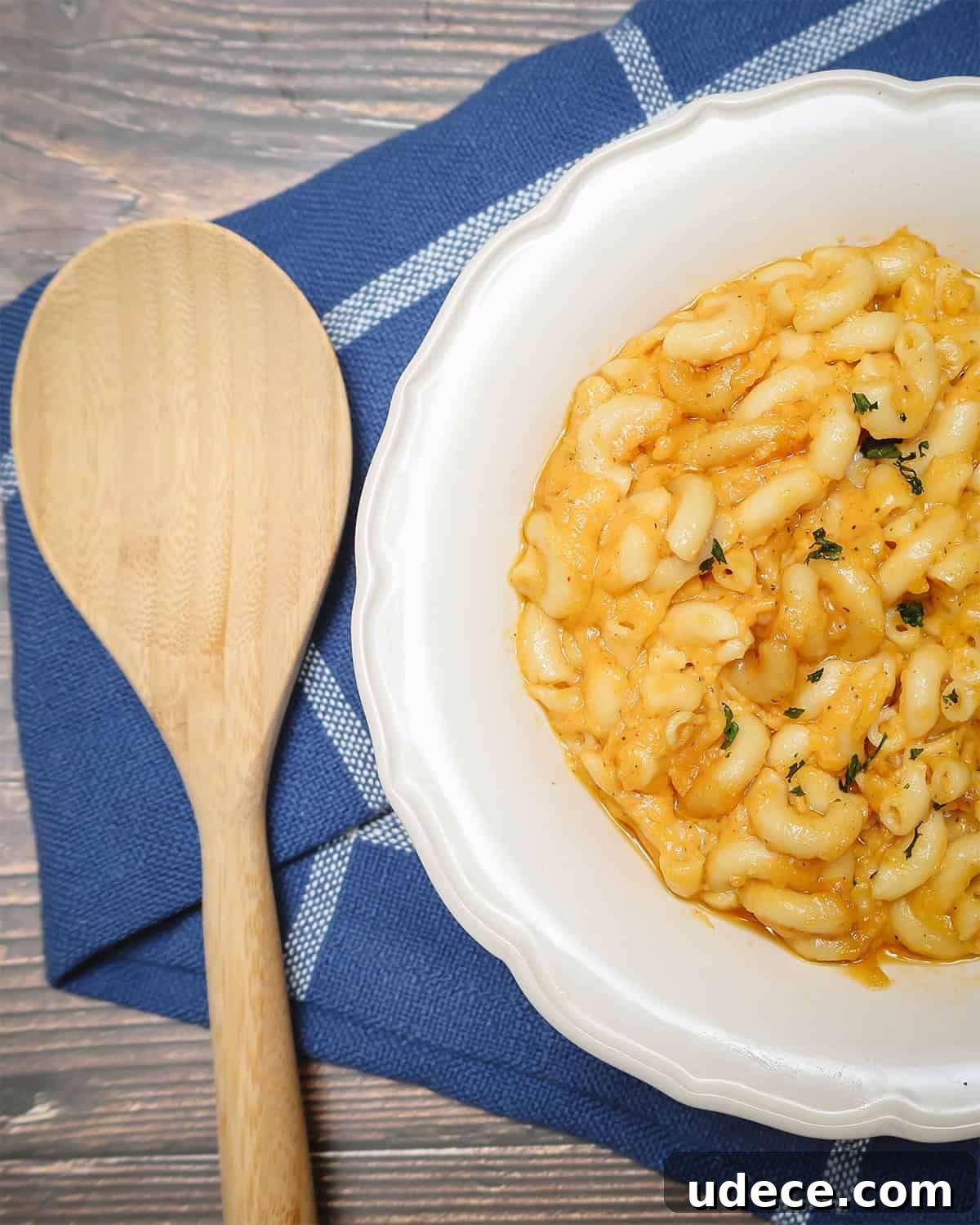 Soul Food Instant Pot Mac and Cheese Recipe 8 How long does it take to make macaroni and cheese in the Instant Pot?