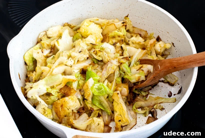 Garlic Butter Sautéed Cabbage Recipe for Quick Weeknight Sides 11 img 65756 10
