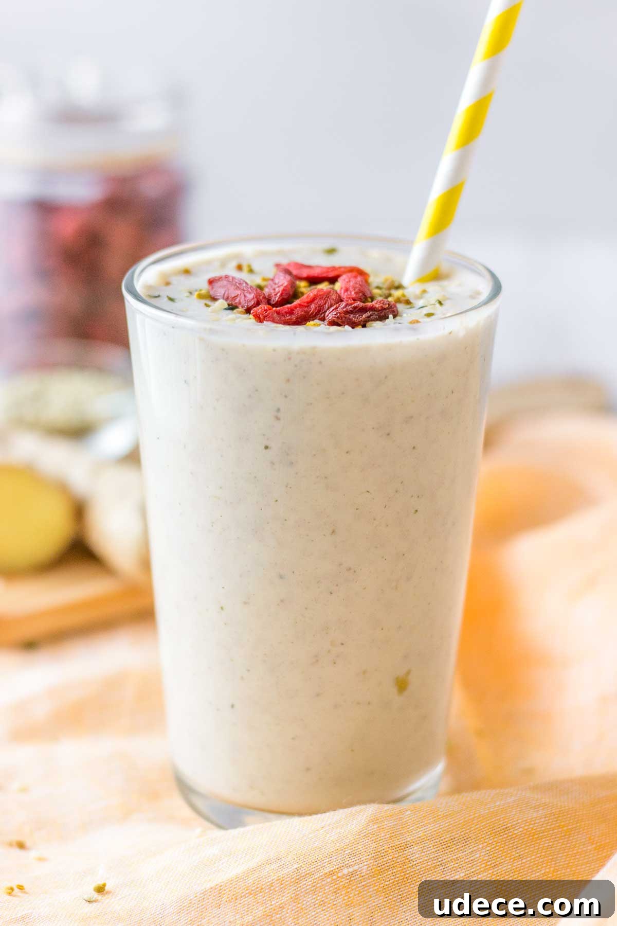 Creamy Ginger Banana Smoothie Recipe for Energy and Digestion 5 img 711 4