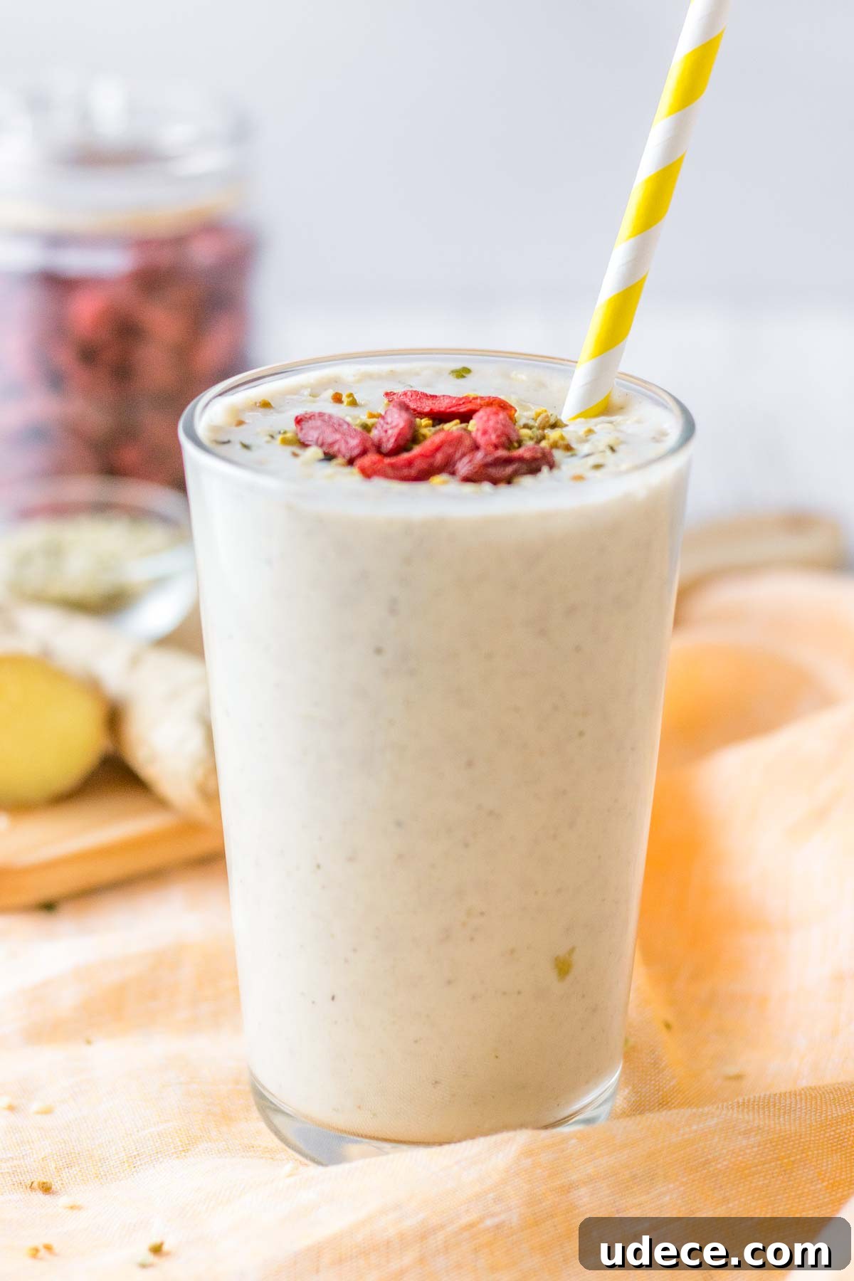 Creamy Ginger Banana Smoothie Recipe for Energy and Digestion 7 img 711 6