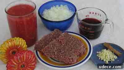 Spaghetti with Authentic Greek Meat Sauce (Makaronia me Kima) 2 Ingredients for the greek recipe, makaronia me kima, greek spaghetti with meat sauce.