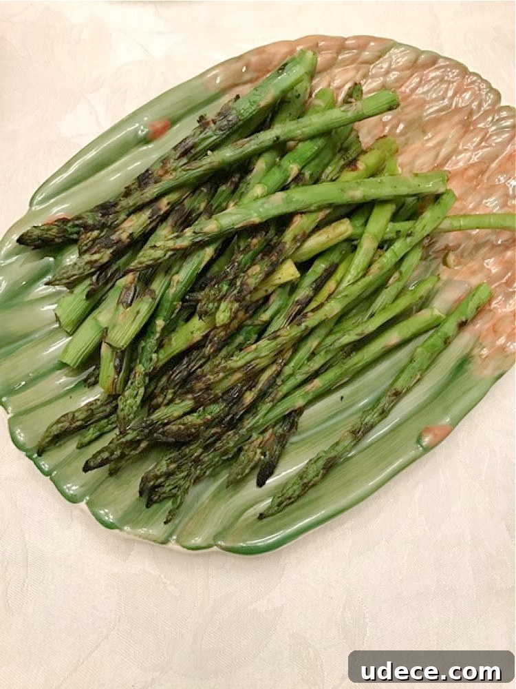 Pan-Seared Asparagus with Garlic and Lemon 2 img 9991 1