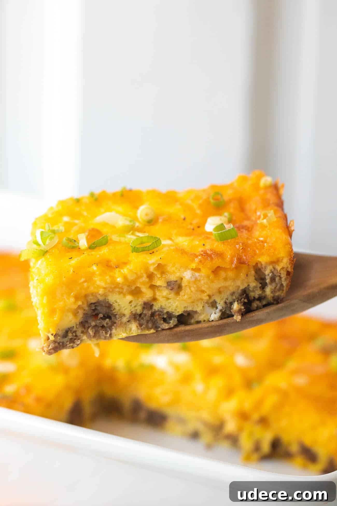 Keto Breakfast Casserole Recipe - Low Carb Egg Casserole - Breakfast Casserole - Ketogenic - Diet #Keto