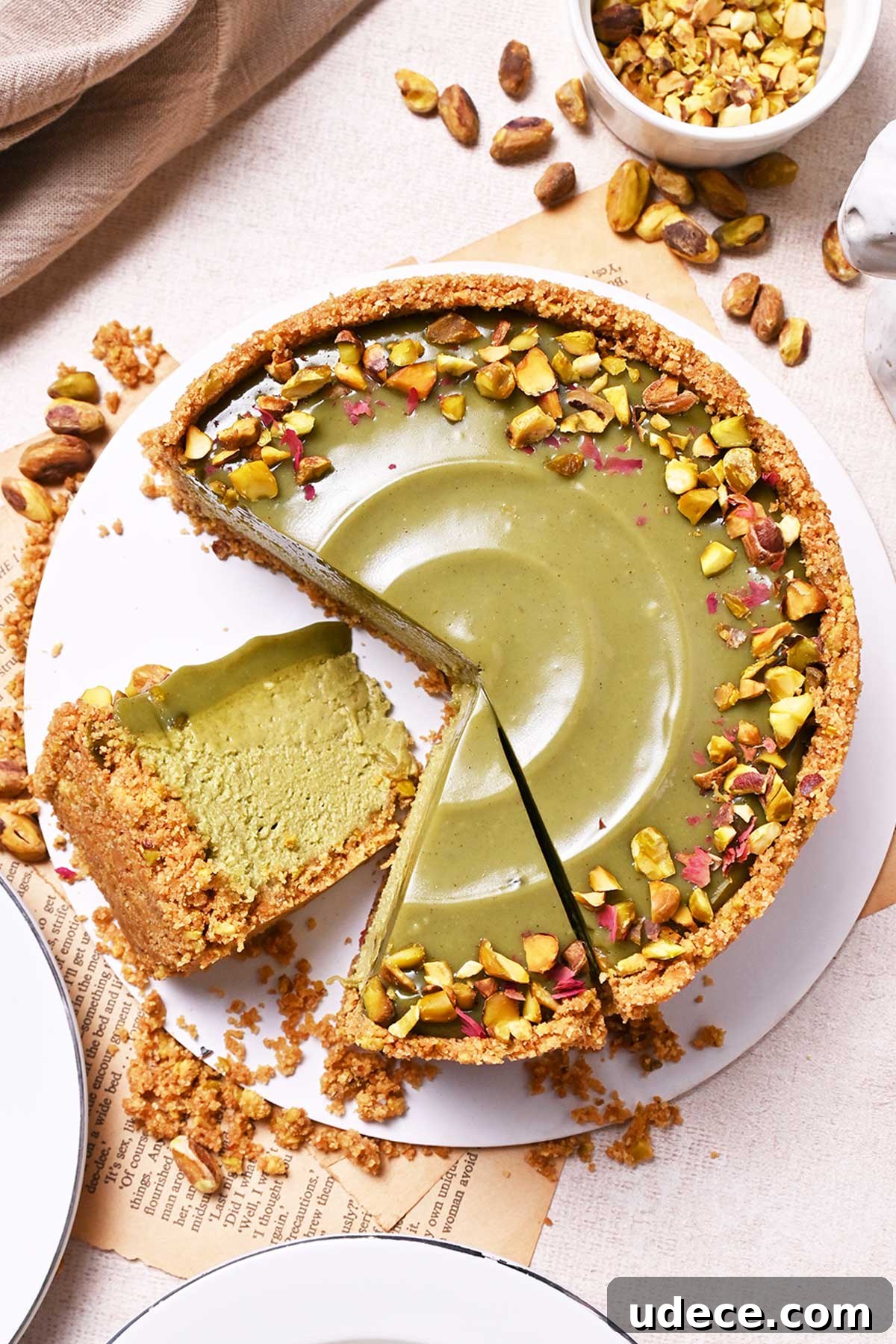 no-bake pistachio cheesecake with pistachio ganache